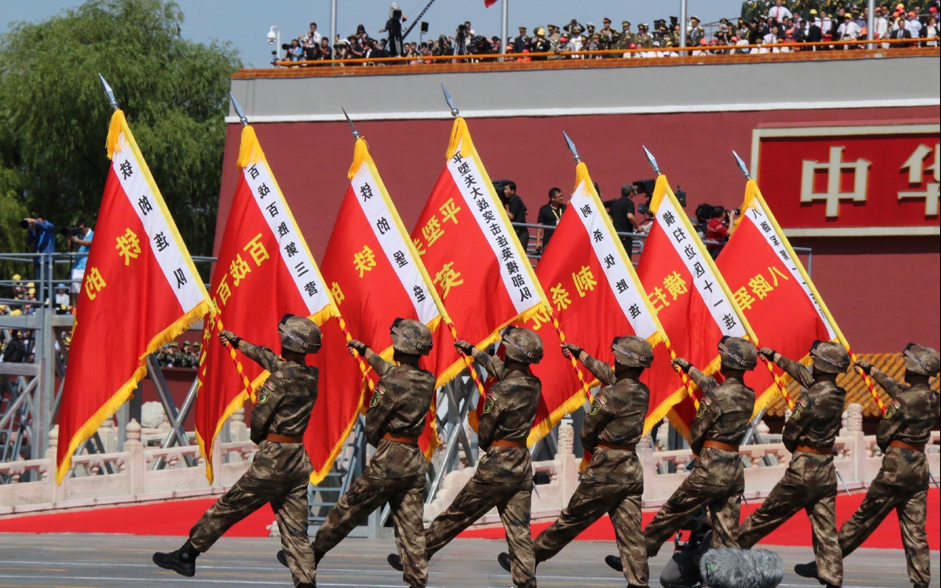 逆转凯旋：不屈斗志成就的欧冠神话，2021逆转