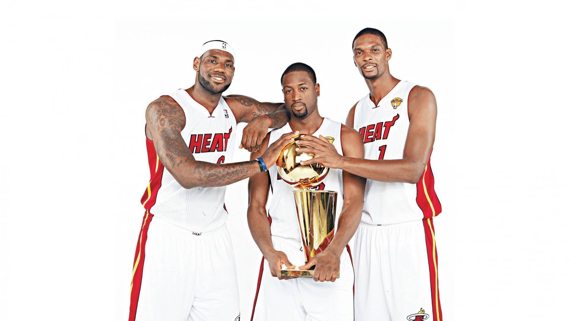 塞维利亚双中锋组合制造持续威胁,塞维利亚队