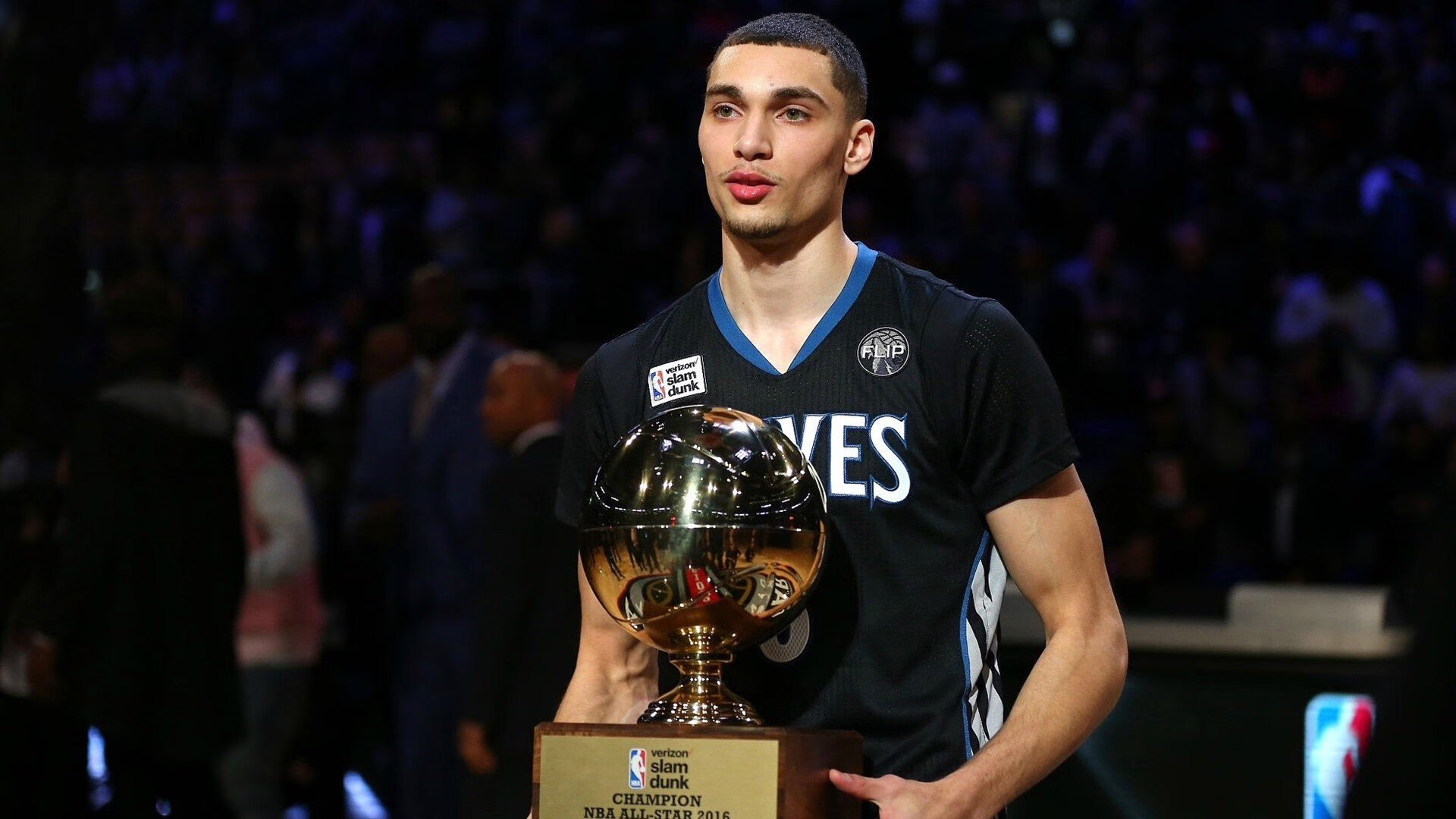 比赛中阵容调整是否能带动进攻节奏，如何选择比赛阵型